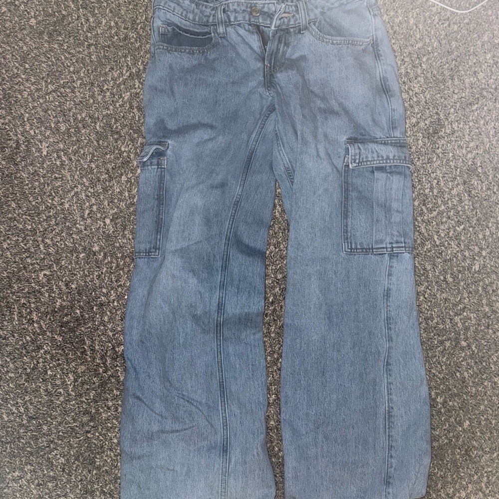 Hollister (low rise) Cargo Jeans